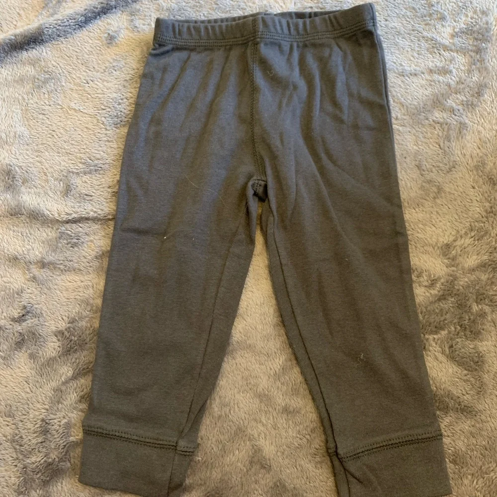 Lot of 3 Carters pants size 12 months